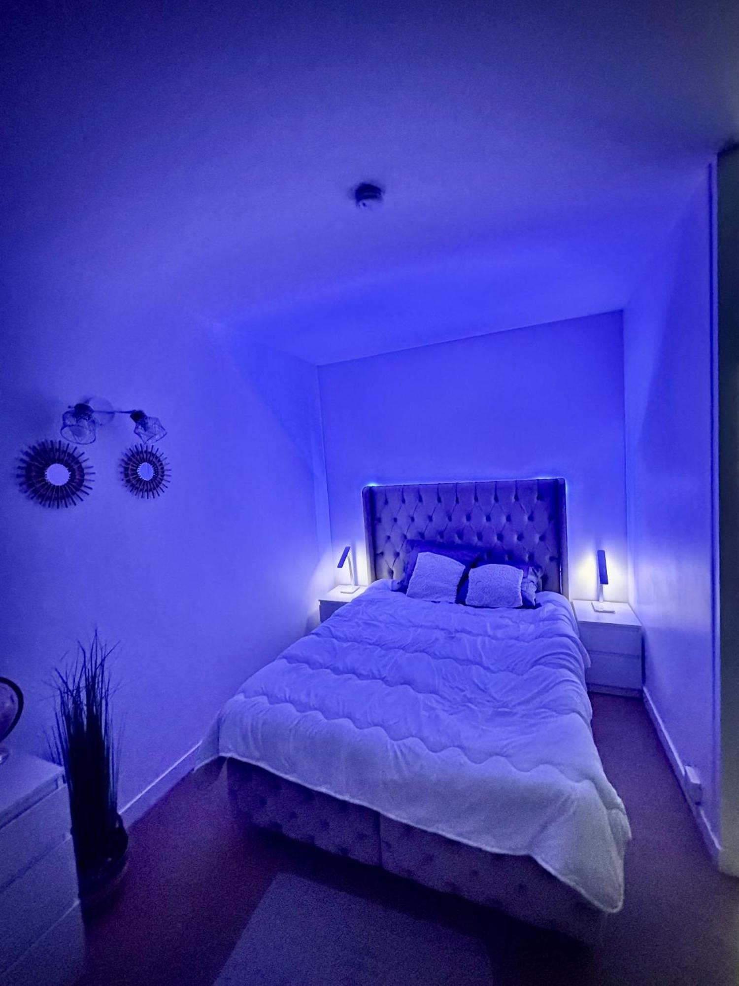 Appartement Avec Piscine Paris Exterior foto
